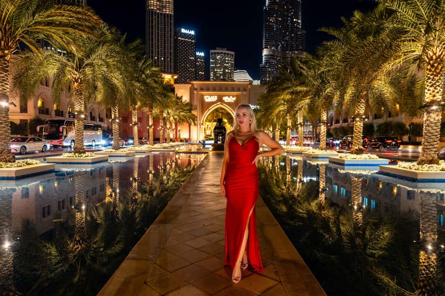 Dubai: Private Photoshoot with Hotel Pickup and Drop-off - Getting picked up in an air-conditioned car