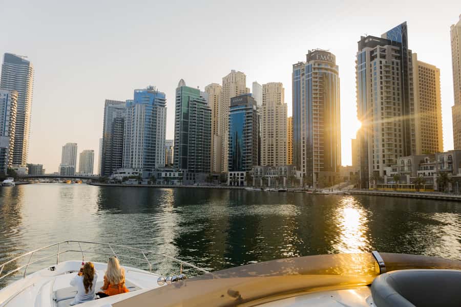Dubai: Private VIP Luxury Yacht Tour with BBQ & Drinks - Setting out from Dubai Harbour
