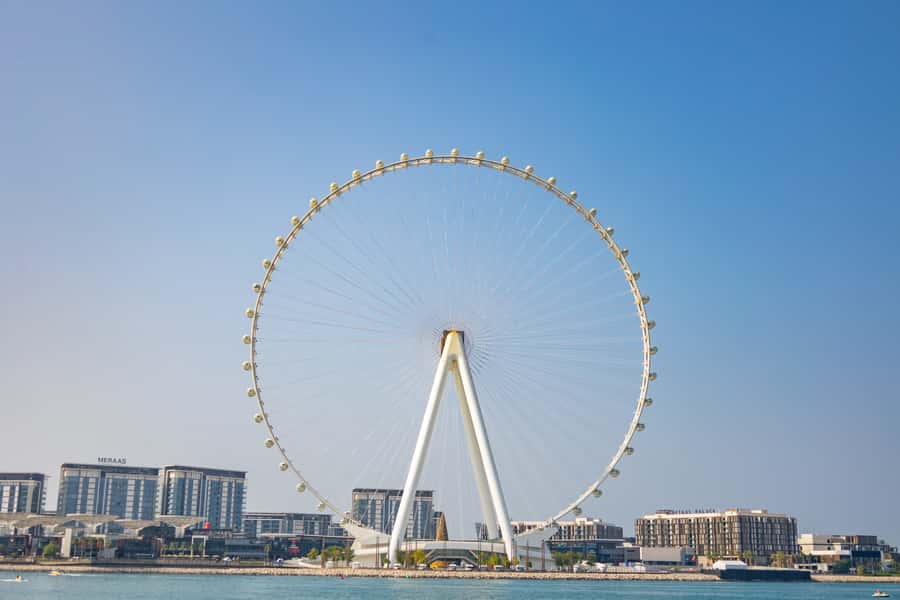 Dubai: Private VIP Luxury Yacht Tour with BBQ & Drinks - Who gets the best value from the $738 price