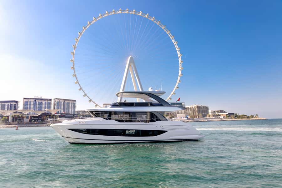 Dubai: Private VIP Luxury Yacht Tour with BBQ & Drinks - Dubai Marina Canal and the first skyline views