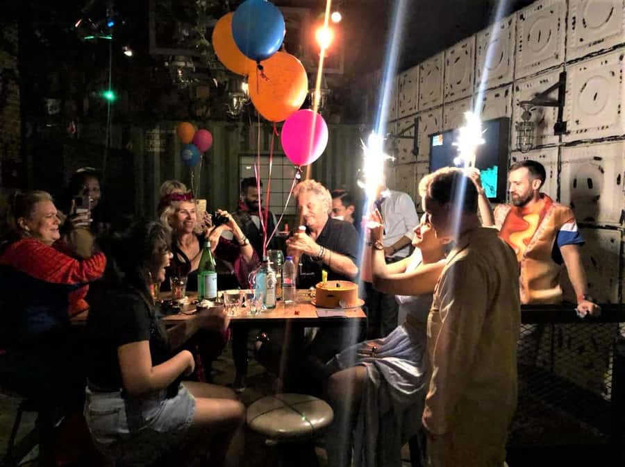 Dubai: Pub Crawl Nightlife Tour - Why solo visitors often fit in quickly