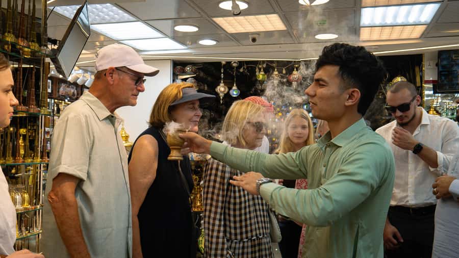 Dubai's Ancient Charm Tour - The Gold Souk and a very short shopping window