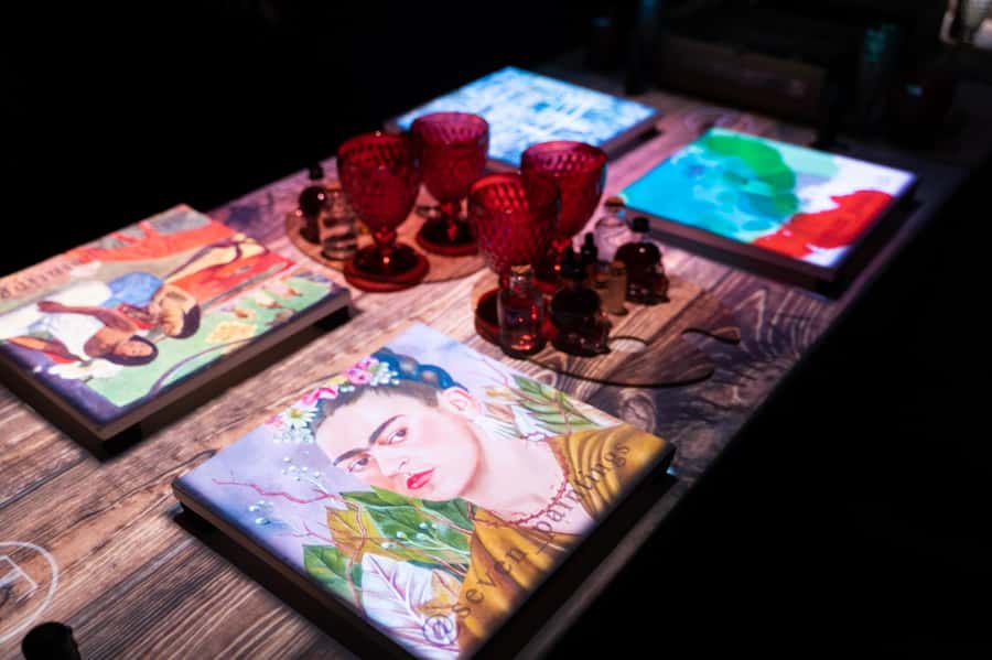 Dubai: Seven Paintings Immersive Dining Show Tickets - Key points to know before booking