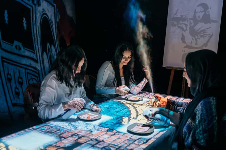 Dubai: Seven Paintings Immersive Dining Show Tickets - The visuals are as important as the menu