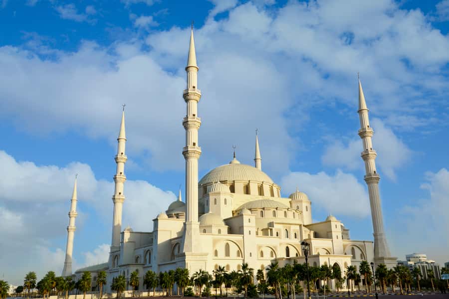 Dubai: Sheikh Zayed Mosque, Fujairah and Khorfakkan Tour - Who should book this Fujairah day trip