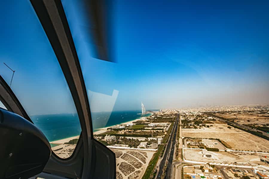 Dubai: Sightseeing Helicopter Ride from The Palm - Window seats, front seats, and getting good pictures