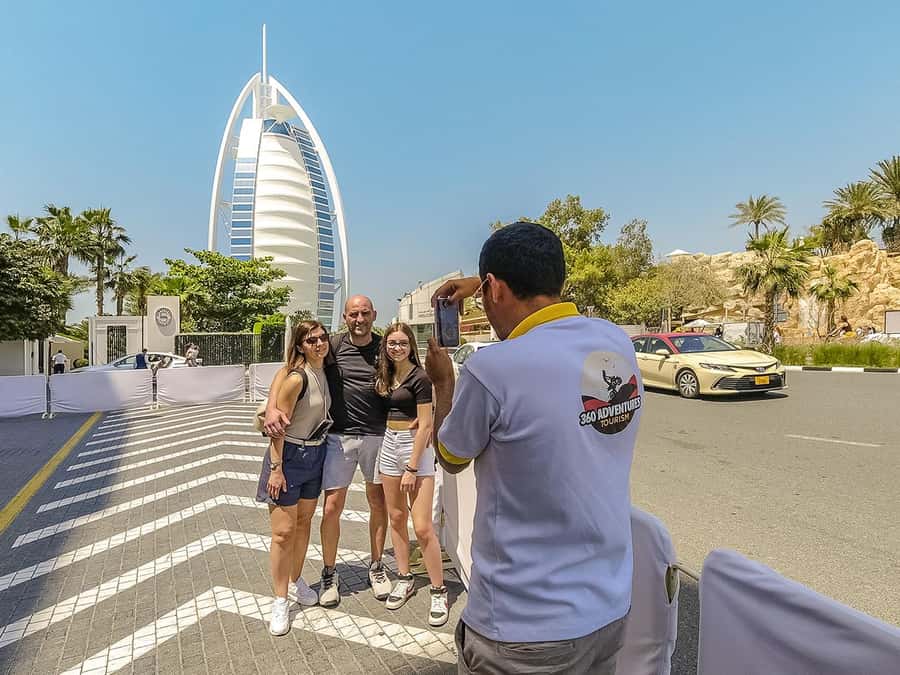 Dubai: Signature Old Town, Heritage Souks & Traditional Abra - The traditional abra ride across Dubai Creek