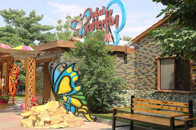 Dubai: Skip-The-Line Ticket to Butterfly Garden - Walking through the butterfly rooms