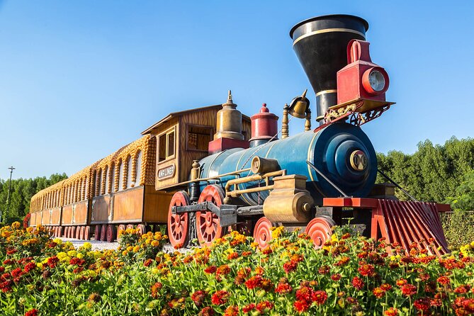 Dubai: Skip-The-Line Ticket to Dubai Miracle Garden - The Floral Records Behind the Big Displays