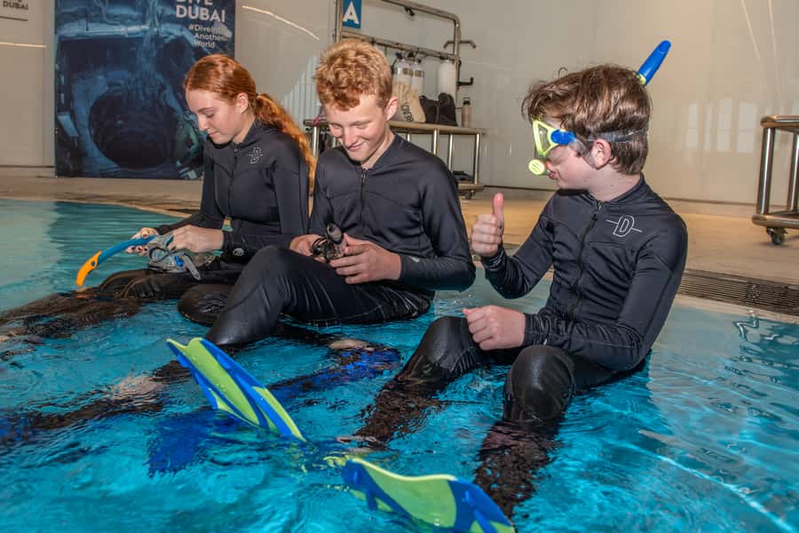 Dubai: Snorkeling at Deep Dive World's Deepest Pool - What the one-hour session is really like
