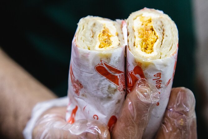 Dubai Souks, Food & Culture Walking Tour - What the guides add to the food