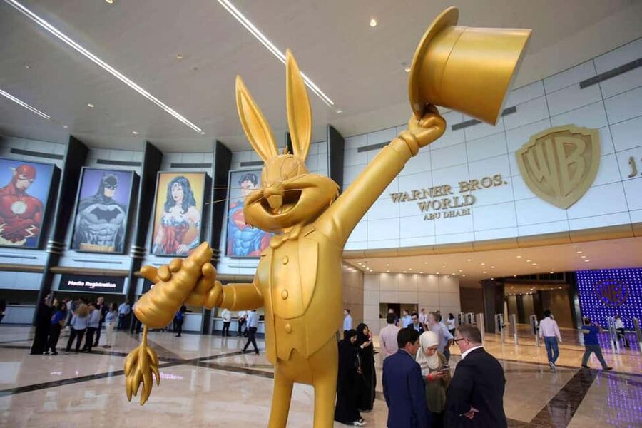 Dubai: Theme Park Entry Ticket & Transfer - Warner Bros indoors, with family-friendly pacing