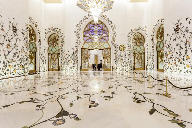 Dubai To Abu Dhabi: Grand Mosque, Royal Palace & Etihad Towers - Louvre Abu Dhabi: a short architectural stop