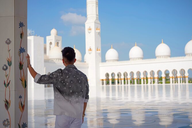 Dubai To Abu Dhabi: Grand Mosque, Royal Palace & Etihad Towers - Abu Dhabi Corniche: the city from the waterfront