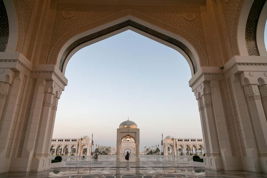 Dubai to Abu Dhabi Private Tour: Grand Mosque & Royal Palace - Etihad Towers and the city from above