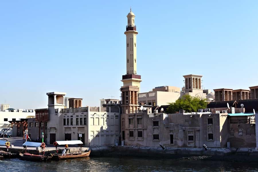 Dubai: Top City Attractions Photo Stop Tour - Jumeirah Mosque, City Walk, and the drive-by sights