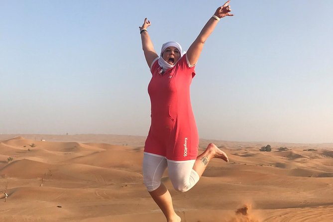 Dubai: Unique SUNSET 4WD Red Dunes Safari - Sunset stops and desert photography