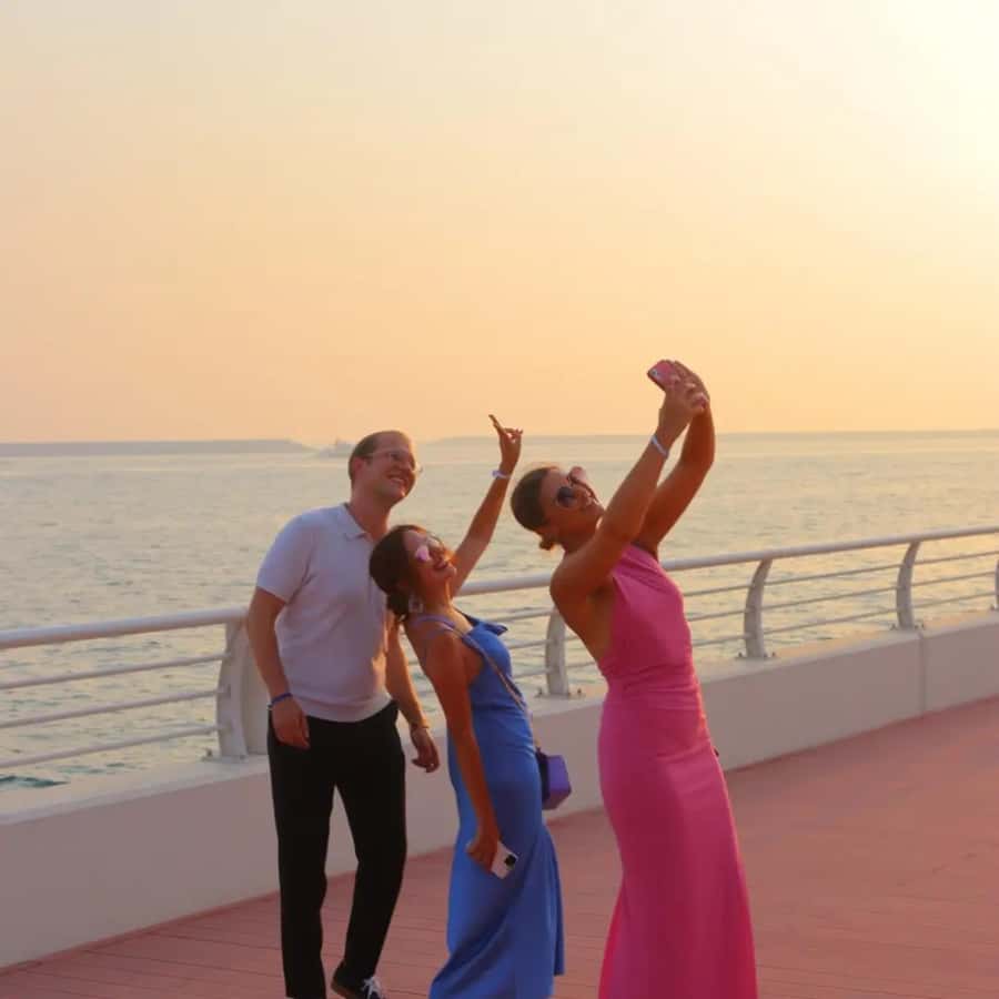 Dubai: VIP Private City Tour with Burj Khalifa Entry Tickets - Dubai Mall and the fountain show