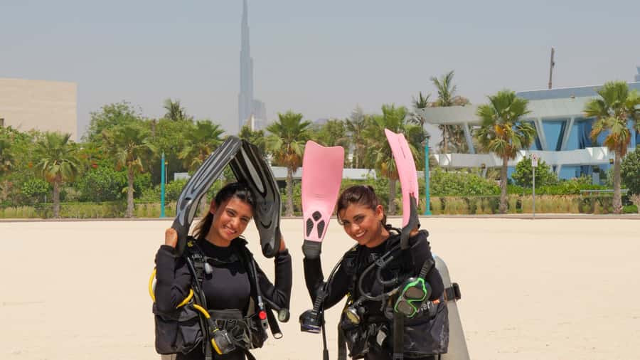 Dubai: VIP Private Scuba Dive with Free Hotel Transfer - What the $95 price includes