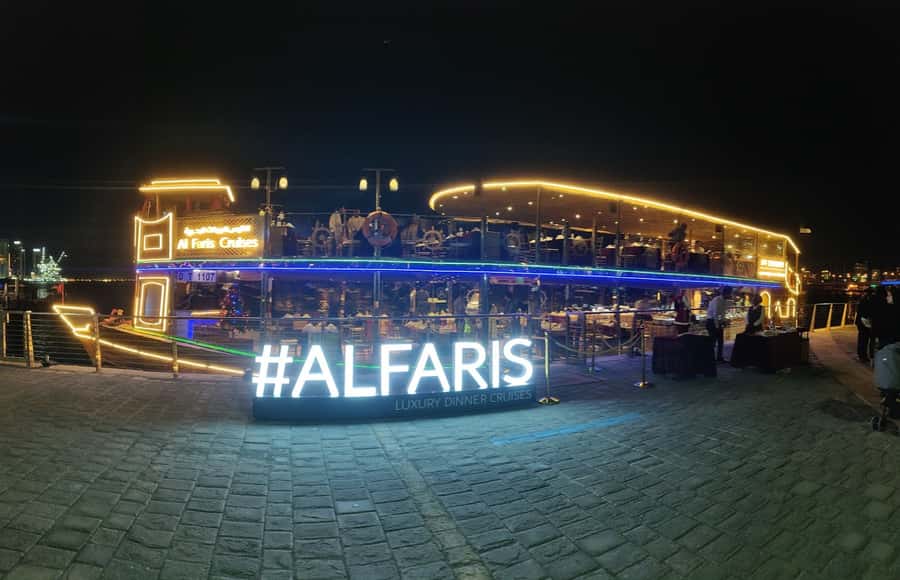Dubai: Water Canal Cruise and La Perle Show with Dinner - Saxophone music and the mood on the water