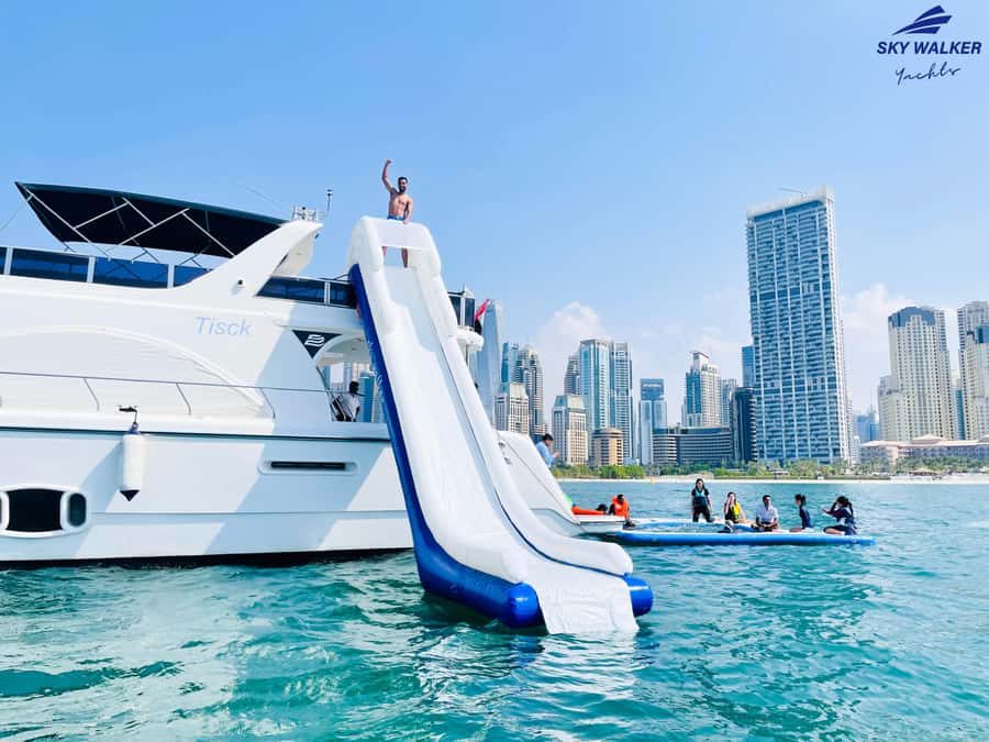 Dubai: Yacht Cruise with Swimming, Snorkeling and BBQ Lunch - At a glance