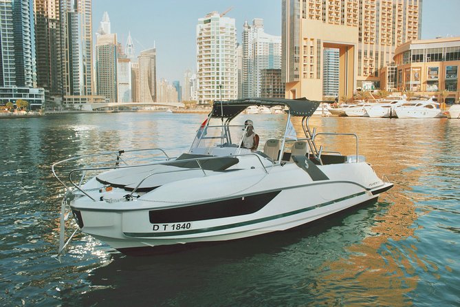Dubai Yacht Sea escape Cruise, Swim, Tan & Sightsee! - Seeing Dubai from a private mini-yacht