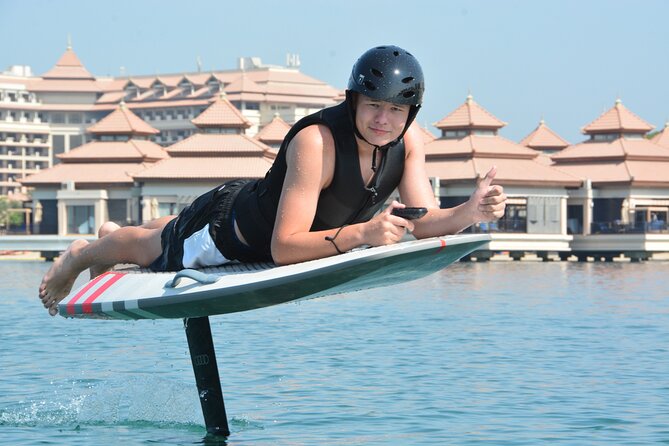 E-foil Audi in Dubai Palm Jumeirah by Water World Sports - What flying an e-foil at Palm Jumeirah feels like