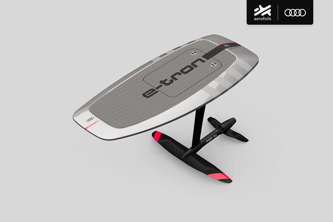 E-foil Audi in Dubai Palm Jumeirah by Water World Sports - The 10-minute lesson comes first