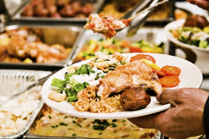 Evening Dhow Dinner Cruise in Dubai - Dinner: convenient buffet, uneven expectations