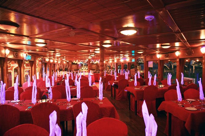 Evening Dhow Dinner Cruise in Dubai - Boarding the wooden dhow