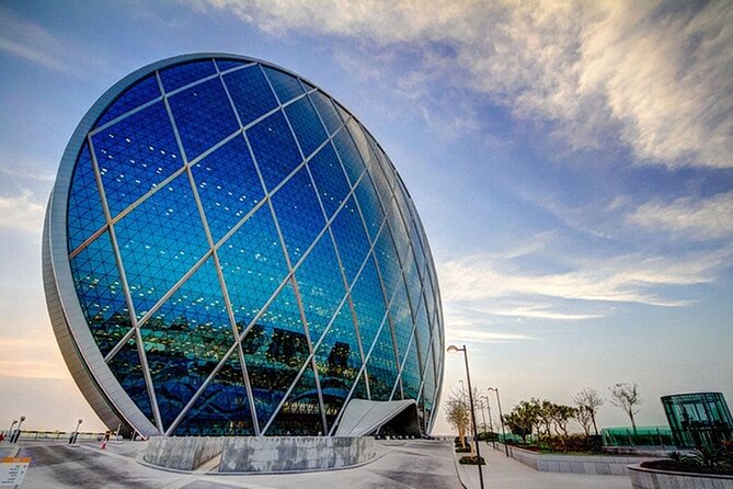 Exclusive Abu Dhabi tour, without Ferrari World - Sheikh Zayed Grand Mosque sets the tone