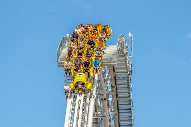 Ferrari World Tour from Dubai - Food, drinks, lockers, and practical costs