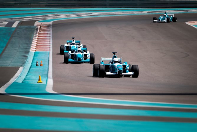 Formula Yas 3000 Driving Experience _ Full - Track technique matters more than raw speed