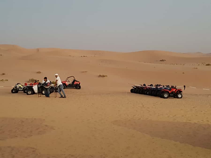 From Abu Dhabi: 4-Hour Morning Desert Excursion - Sandboarding on the golden dunes