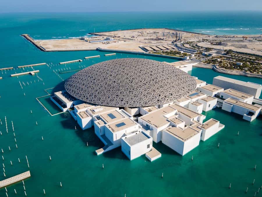 From Abu Dhabi: City Tour with Grand Mosque & Louvre Museum - Sheikh Zayed Grand Mosque: go prepared for the dress code