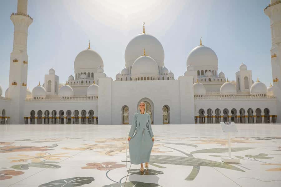From Abu Dhabi: City Tour with Grand Mosque & Louvre Museum - Corniche, Emirates Palace, and Etihad Towers photo time