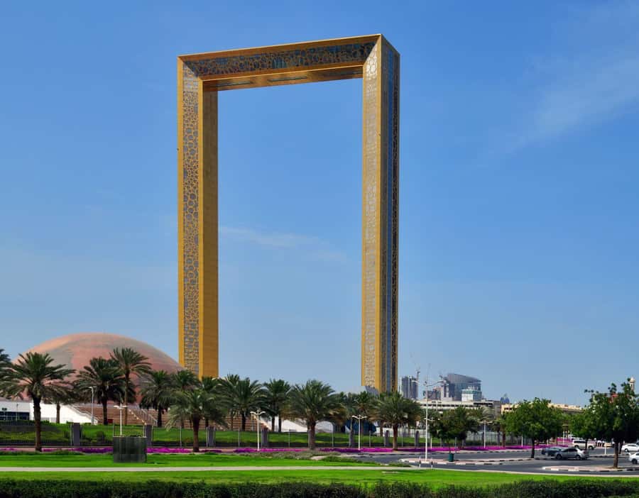 From Abu Dhabi: Dubai City Tour with Frame & Abra Boat Ride - Crossing Dubai Creek by abra