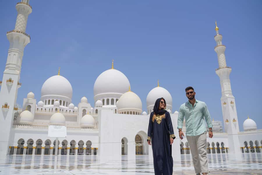 From Abu Dhabi: Grand Mosque, Royal Palace, and Etihad Tower - Etihad Towers observation deck and city views