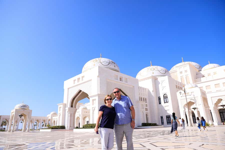 From Abu Dhabi: Grand Mosque, Royal Palace, and Etihad Tower - The guide can make or break the day