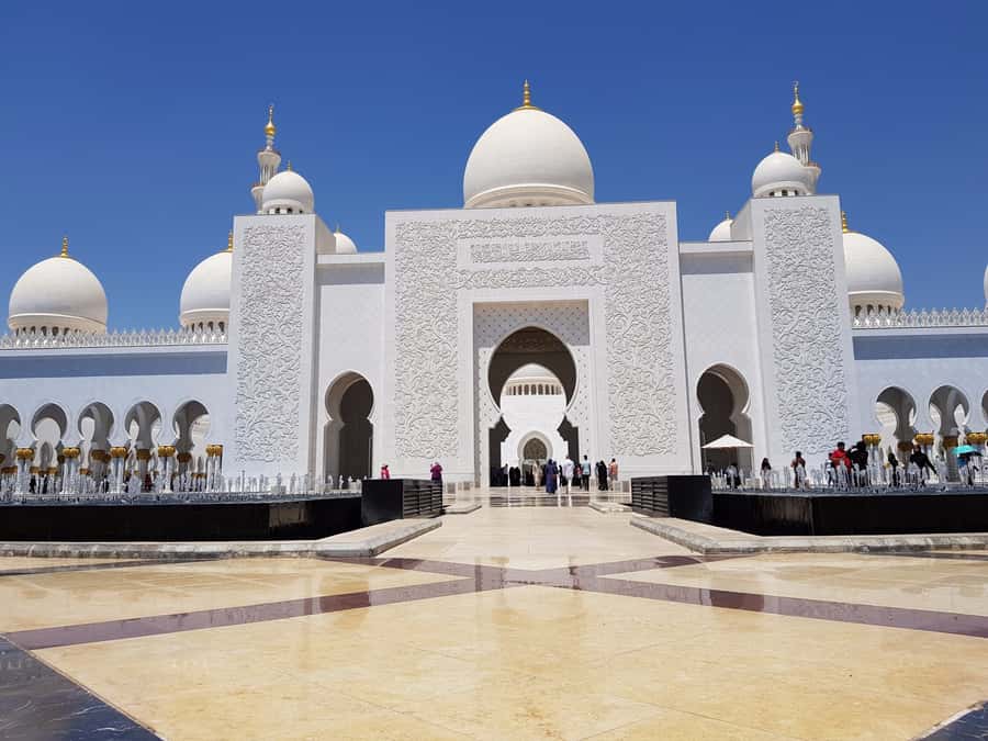 From Dubai: Abu Dhabi City Tour - Abu Dhabi from the vehicle: Capital Gate and Al Bateen