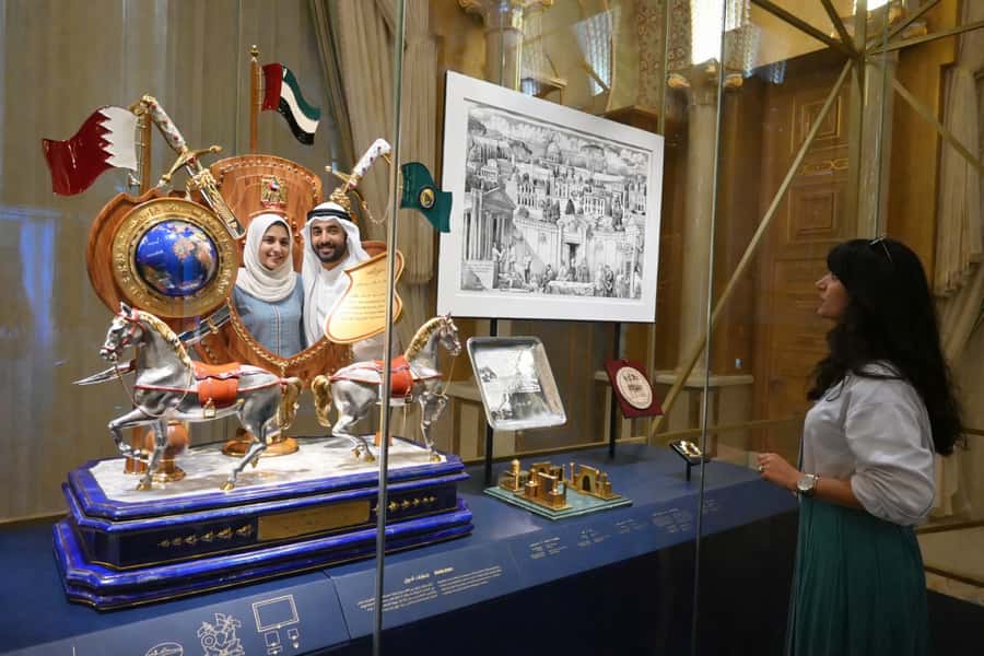 From Dubai: Abu Dhabi Day Tour with Qasr al Watan - Heritage Village in 20 minutes