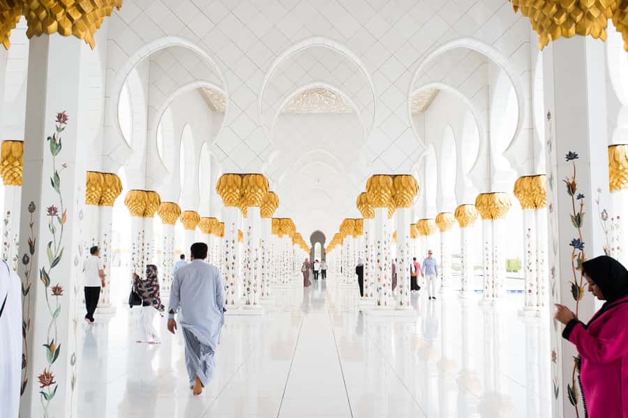 From Dubai: Abu Dhabi Essentials Tour with Optional Lunch - The Dubai to Abu Dhabi ride