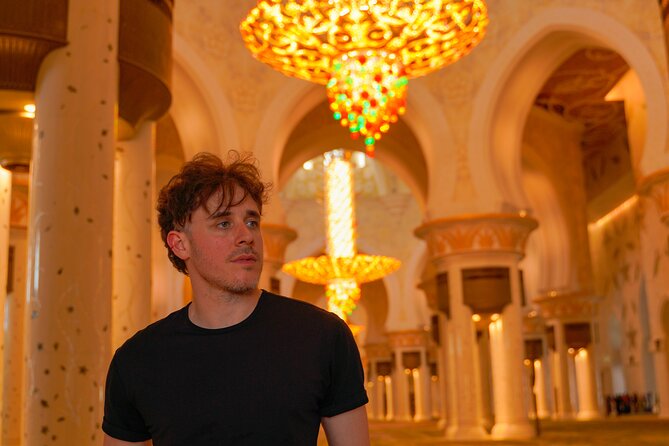 From Dubai: Abu Dhabi Full-Day Trip with Louvre & Grand Mosque - What the guides add to the day