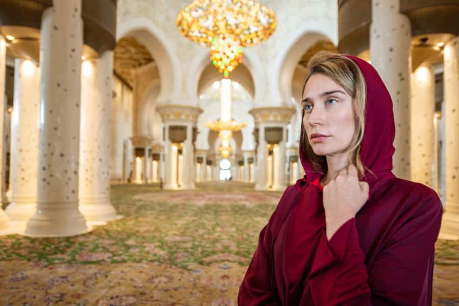 From Dubai: Abu Dhabi Sheikh Zayed Mosque Guided Tour - Sunset light and the best time for photographs