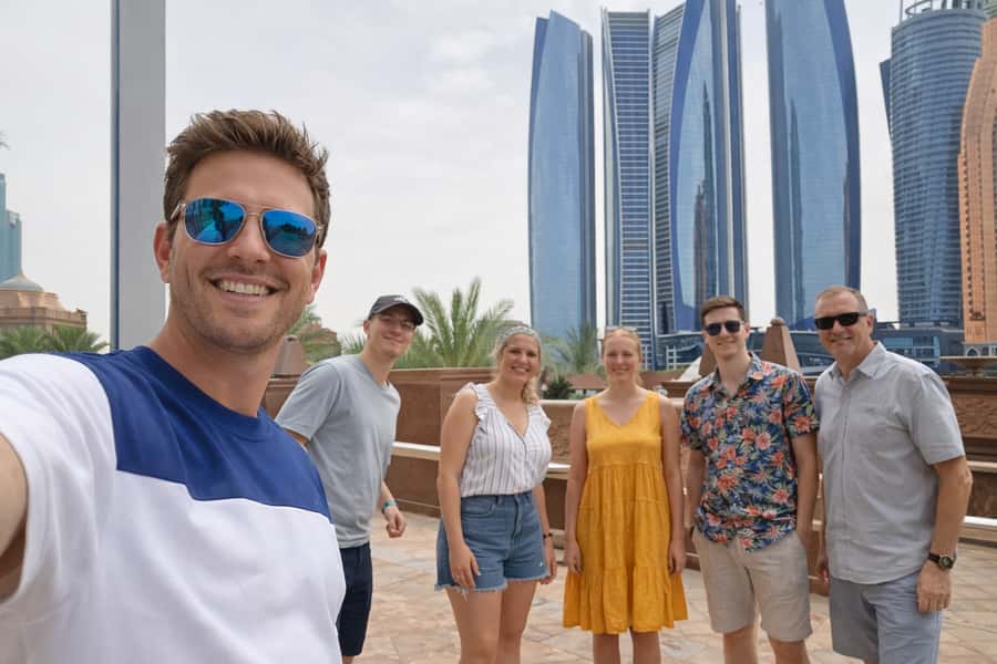 From Dubai: Abu Dhabi Small-Group Day-Tour with Lunch - Lunch at Abu Dhabi Fish Market
