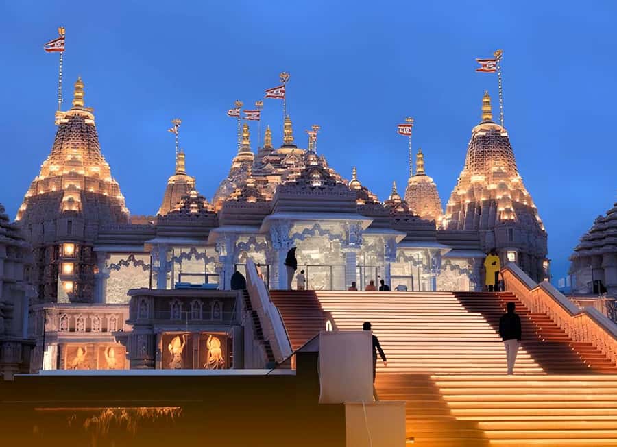 From Dubai: BAPS Hindu Temple And Sheikh Zayed Mosque Tour - Transport, timing, and pickup details