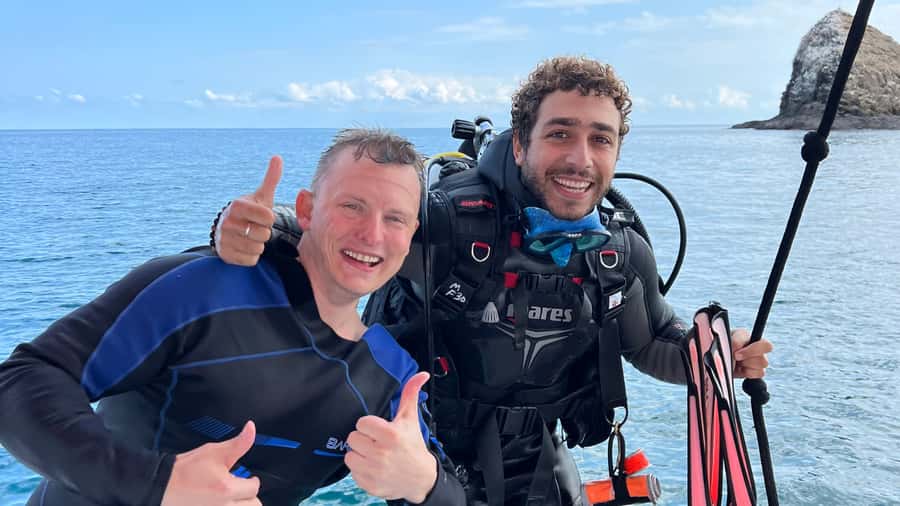 From Dubai: Fujairah Scuba Dive and Snorkeling - What the boat adds to the experience