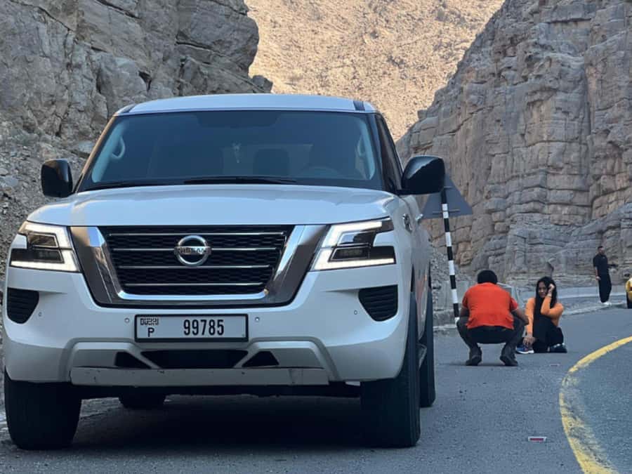 From Dubai: Jabel Jais High Mountain Tour with Transfers - The climb into the Hajar range