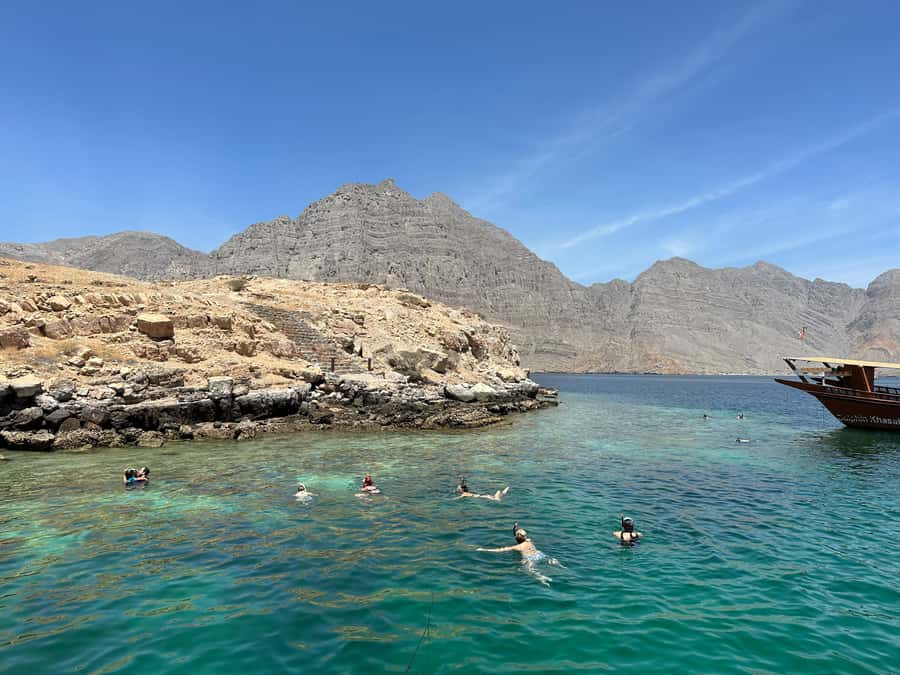 From Ras al Khaimah: Musandam Khasab Day Trip with Transfer - Who will enjoy this Khasab day trip?