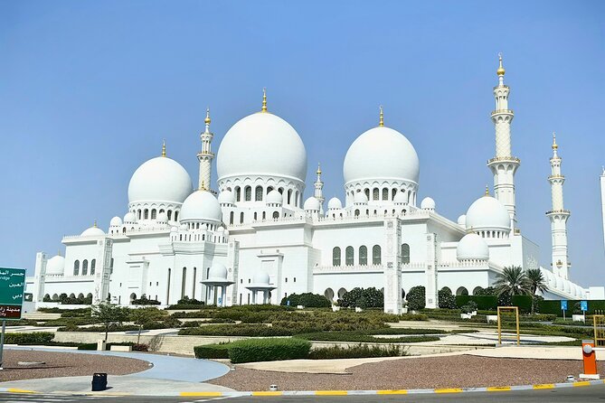 Full-Day Abu Dhabi City Shared Tour - Emirates Palace is a quick look at Abu Dhabi luxury